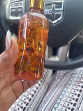 Load image into Gallery viewer, Quaylas Beauty Hair Growth oil
