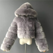 Load image into Gallery viewer, Women’s Fur coats
